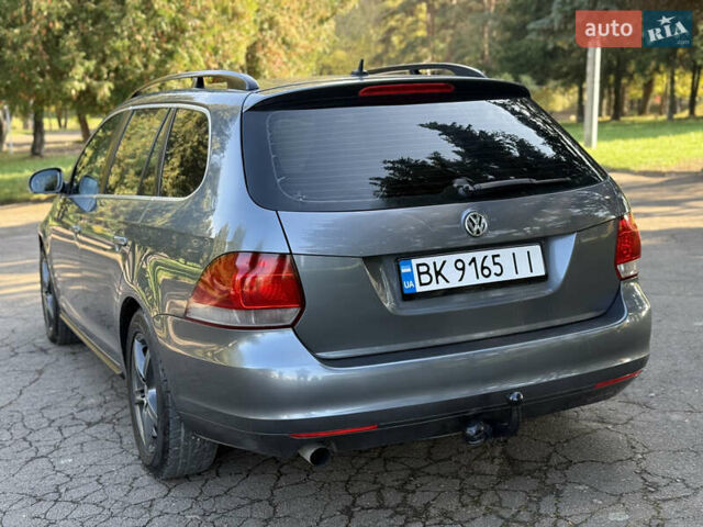 Фольксваген Гольф 2010 у Рівному на Automoto.ua Сірий Фольксваген Гольф, об'ємом двигуна 1.6 л та пробігом 299 тис. км за 6700 $, фото 24 на Automoto.ua