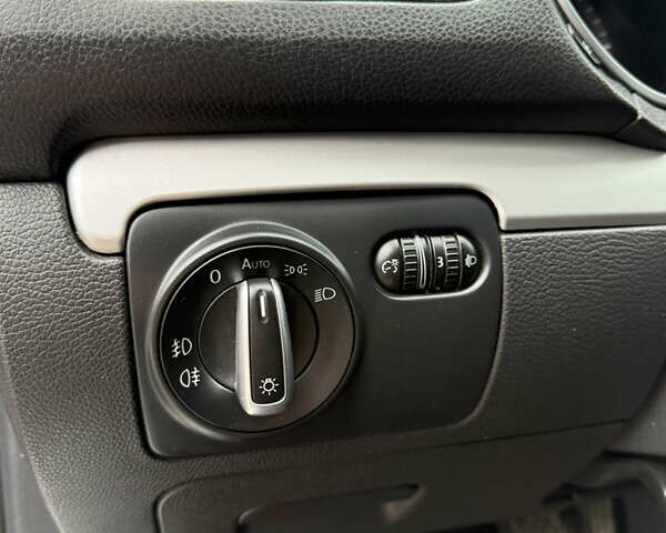 Сірий Фольксваген Гольф, об'ємом двигуна 1.6 л та пробігом 291 тис. км за 7700 $, фото 15 на Automoto.ua