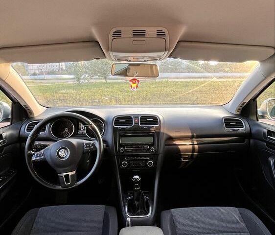 Серый Фольксваген Гольф, объемом двигателя 2 л и пробегом 370 тыс. км за 7900 $, фото 1 на Automoto.ua