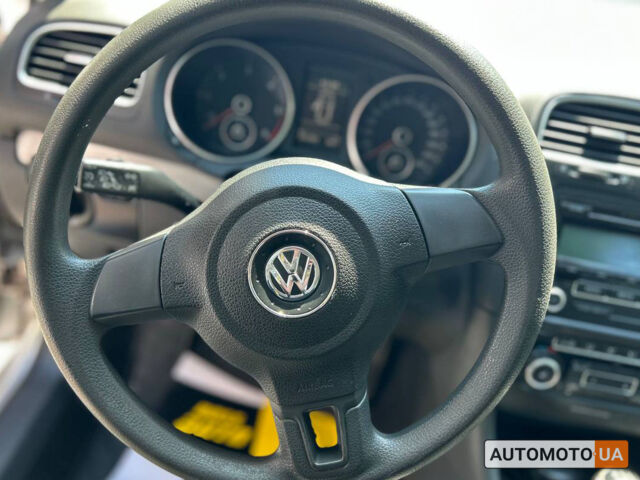 Сірий Фольксваген Гольф, об'ємом двигуна 2 л та пробігом 332 тис. км за 8200 $, фото 13 на Automoto.ua