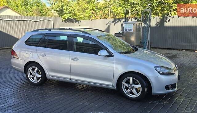 Серый Фольксваген Гольф, объемом двигателя 1.6 л и пробегом 285 тыс. км за 7000 $, фото 13 на Automoto.ua