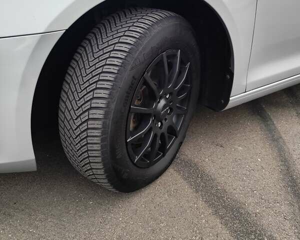 Сірий Фольксваген Гольф, об'ємом двигуна 1.4 л та пробігом 186 тис. км за 7300 $, фото 24 на Automoto.ua