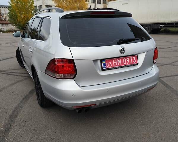 Сірий Фольксваген Гольф, об'ємом двигуна 1.4 л та пробігом 186 тис. км за 7300 $, фото 6 на Automoto.ua