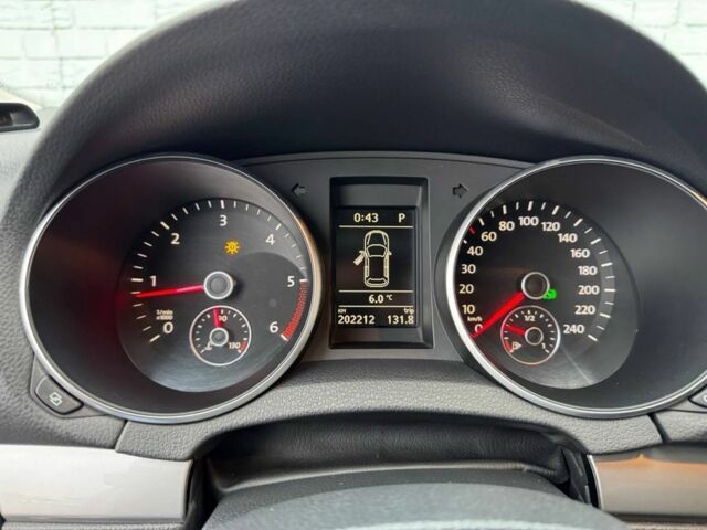 Серый Фольксваген Гольф, объемом двигателя 1.6 л и пробегом 202 тыс. км за 7500 $, фото 15 на Automoto.ua