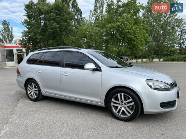Сірий Фольксваген Гольф, об'ємом двигуна 1.6 л та пробігом 315 тис. км за 8000 $, фото 1 на Automoto.ua