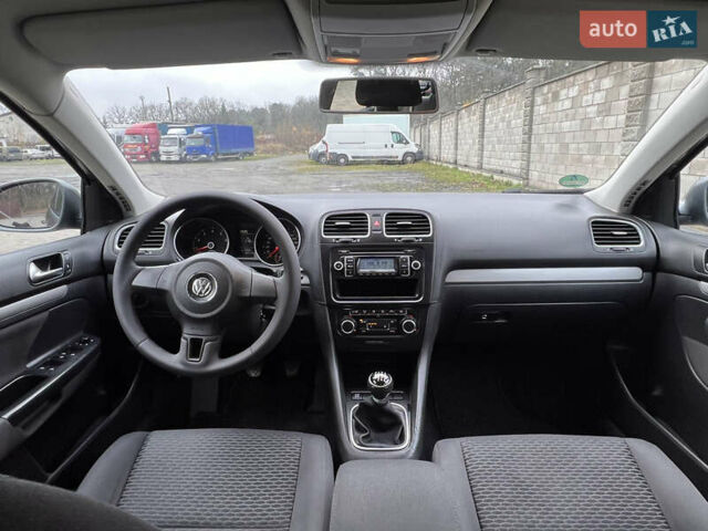 Сірий Фольксваген Гольф, об'ємом двигуна 1.39 л та пробігом 180 тис. км за 5999 $, фото 20 на Automoto.ua