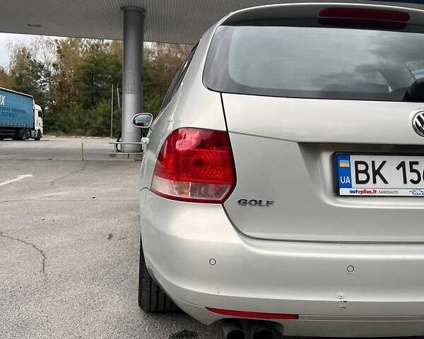 Фольксваген Гольф 2010 в Славуте на Automoto.ua Серый Фольксваген Гольф, объемом двигателя 1.39 л и пробегом 230 тыс. км за 7200 $, фото 3 на Automoto.ua
