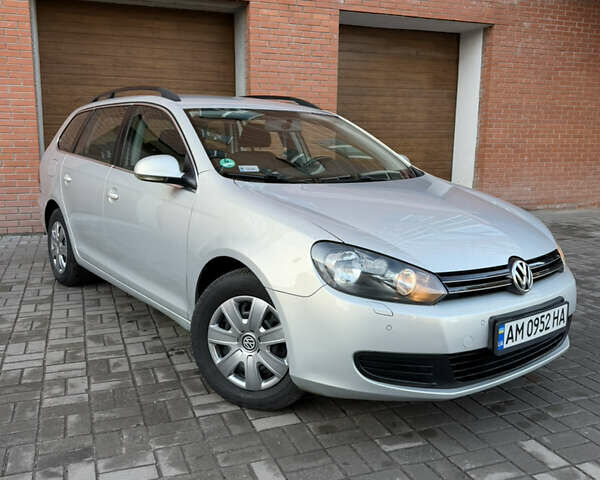 Сірий Фольксваген Гольф, об'ємом двигуна 1.39 л та пробігом 191 тис. км за 6600 $, фото 1 на Automoto.ua