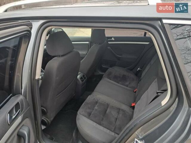 Сірий Фольксваген Гольф, об'ємом двигуна 1.39 л та пробігом 273 тис. км за 7700 $, фото 19 на Automoto.ua