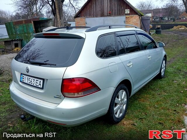 Серый Фольксваген Гольф, объемом двигателя 1.6 л и пробегом 300 тыс. км за 6800 $, фото 4 на Automoto.ua