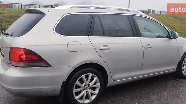 Сірий Фольксваген Гольф, об'ємом двигуна 2 л та пробігом 245 тис. км за 6400 $, фото 4 на Automoto.ua