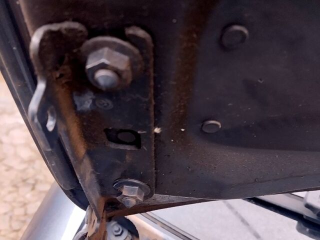 Серый Фольксваген Гольф, объемом двигателя 1.6 л и пробегом 261 тыс. км за 7200 $, фото 11 на Automoto.ua