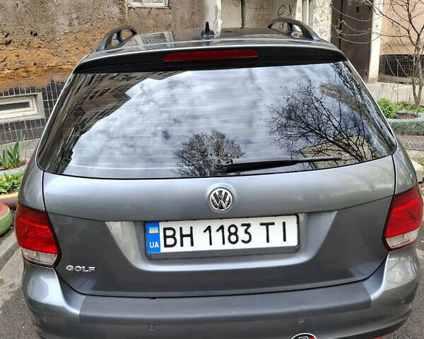 Сірий Фольксваген Гольф, об'ємом двигуна 1.6 л та пробігом 301 тис. км за 8300 $, фото 4 на Automoto.ua