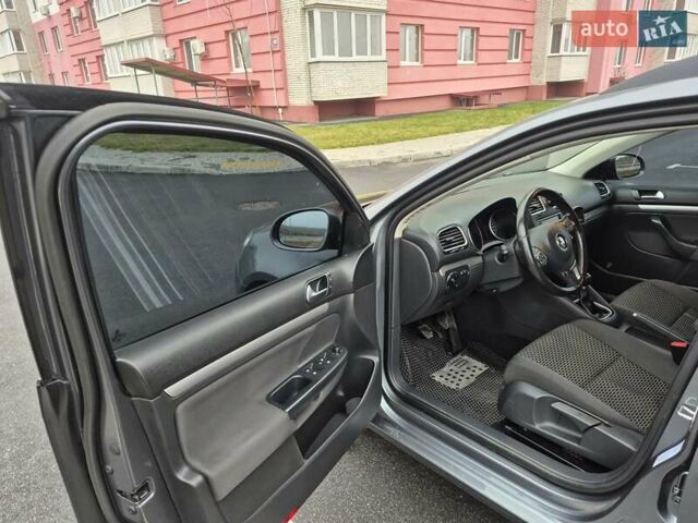 Сірий Фольксваген Гольф, об'ємом двигуна 1.6 л та пробігом 219 тис. км за 8100 $, фото 21 на Automoto.ua