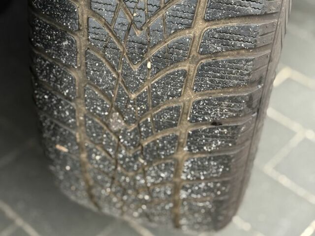 Сірий Фольксваген Гольф, об'ємом двигуна 1.6 л та пробігом 184 тис. км за 7000 $, фото 6 на Automoto.ua