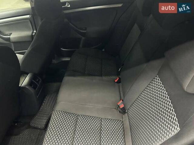 Сірий Фольксваген Гольф, об'ємом двигуна 1.6 л та пробігом 316 тис. км за 6900 $, фото 12 на Automoto.ua