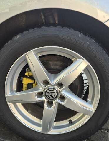 Серый Фольксваген Гольф, объемом двигателя 1.6 л и пробегом 285 тыс. км за 7000 $, фото 7 на Automoto.ua