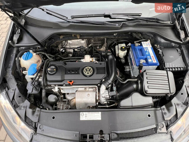 Сірий Фольксваген Гольф, об'ємом двигуна 1.39 л та пробігом 180 тис. км за 5999 $, фото 29 на Automoto.ua