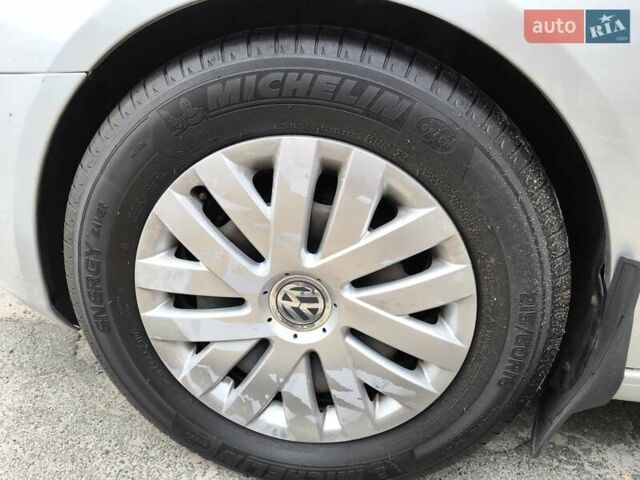 Серый Фольксваген Гольф, объемом двигателя 1.6 л и пробегом 241 тыс. км за 6850 $, фото 25 на Automoto.ua