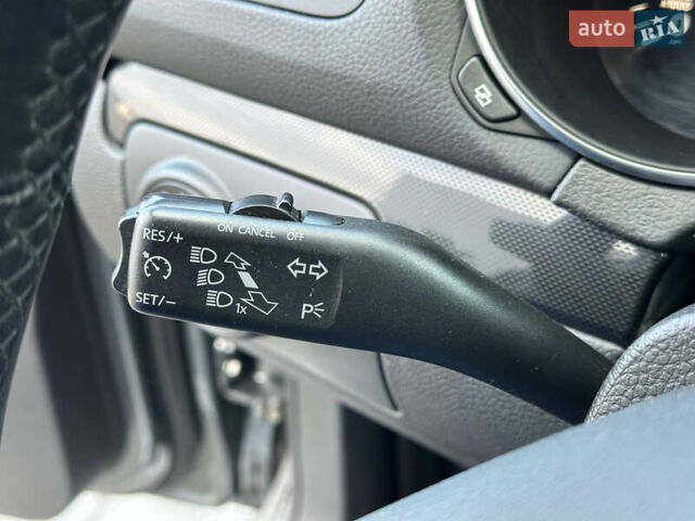 Сірий Фольксваген Гольф, об'ємом двигуна 1.39 л та пробігом 140 тис. км за 8100 $, фото 41 на Automoto.ua