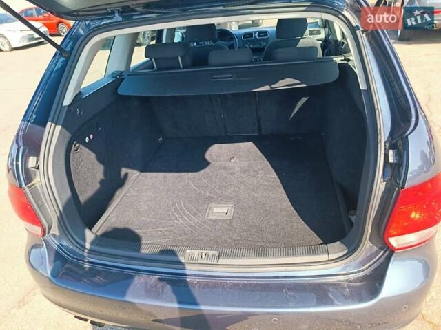 Серый Фольксваген Гольф, объемом двигателя 1.4 л и пробегом 220 тыс. км за 7700 $, фото 10 на Automoto.ua