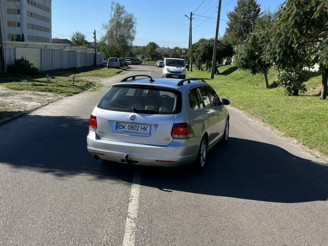 Серый Фольксваген Гольф, объемом двигателя 1.6 л и пробегом 230 тыс. км за 7699 $, фото 5 на Automoto.ua