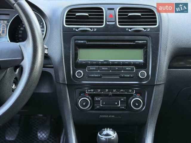 Фольксваген Гольф 2010 у Рівному на Automoto.ua Сірий Фольксваген Гольф, об'ємом двигуна 1.6 л та пробігом 299 тис. км за 6700 $, фото 39 на Automoto.ua