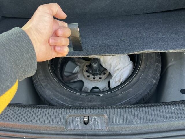 Серый Фольксваген Гольф, объемом двигателя 1.6 л и пробегом 254 тыс. км за 7500 $, фото 16 на Automoto.ua