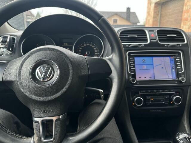 Серый Фольксваген Гольф, объемом двигателя 1.6 л и пробегом 239 тыс. км за 7199 $, фото 13 на Automoto.ua