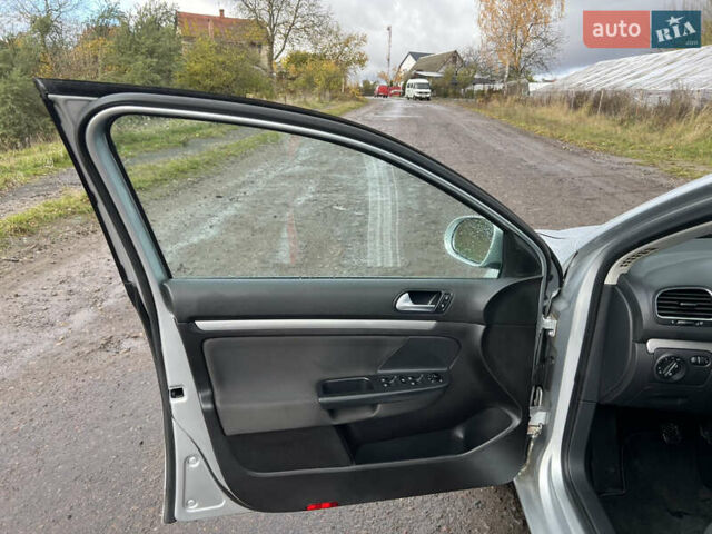 Сірий Фольксваген Гольф, об'ємом двигуна 1.6 л та пробігом 213 тис. км за 7100 $, фото 75 на Automoto.ua