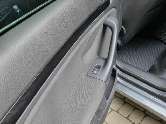 Серый Фольксваген Гольф, объемом двигателя 1.4 л и пробегом 240 тыс. км за 7900 $, фото 10 на Automoto.ua