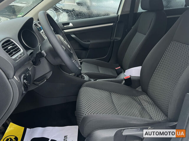 Сірий Фольксваген Гольф, об'ємом двигуна 1.6 л та пробігом 271 тис. км за 7400 $, фото 8 на Automoto.ua