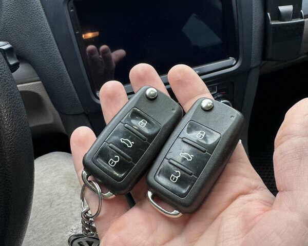 Сірий Фольксваген Гольф, об'ємом двигуна 1.6 л та пробігом 241 тис. км за 7099 $, фото 57 на Automoto.ua