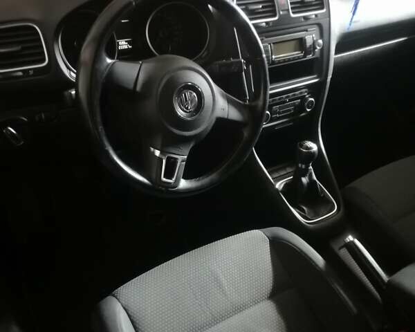 Серый Фольксваген Гольф, объемом двигателя 1.39 л и пробегом 233 тыс. км за 7500 $, фото 8 на Automoto.ua