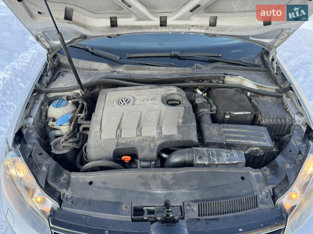Серый Фольксваген Гольф, объемом двигателя 1.6 л и пробегом 203 тыс. км за 6800 $, фото 19 на Automoto.ua