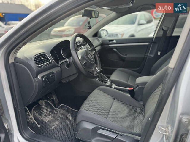 Серый Фольксваген Гольф, объемом двигателя 1.6 л и пробегом 282 тыс. км за 6900 $, фото 13 на Automoto.ua