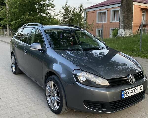 Фольксваген Гольф 2010 в Хмельницком на Automoto.ua Серый Фольксваген Гольф, объемом двигателя 1.6 л и пробегом 263 тыс. км за 7200 $, фото 1 на Automoto.ua