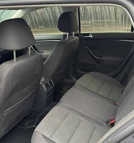 Серый Фольксваген Гольф, объемом двигателя 1.6 л и пробегом 341 тыс. км за 6900 $, фото 6 на Automoto.ua