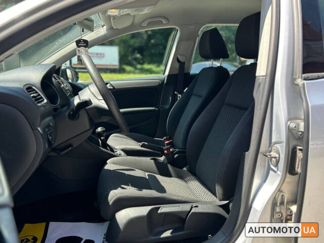 Сірий Фольксваген Гольф, об'ємом двигуна 2 л та пробігом 332 тис. км за 8200 $, фото 8 на Automoto.ua