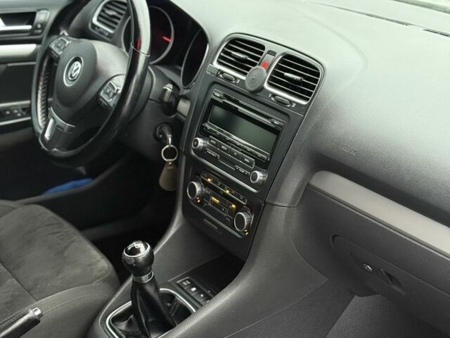 Сірий Фольксваген Гольф, об'ємом двигуна 1.6 л та пробігом 184 тис. км за 7000 $, фото 15 на Automoto.ua