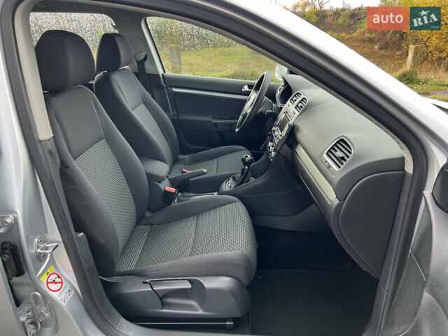 Сірий Фольксваген Гольф, об'ємом двигуна 1.6 л та пробігом 213 тис. км за 7100 $, фото 41 на Automoto.ua