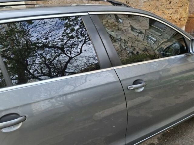 Серый Фольксваген Гольф, объемом двигателя 1.6 л и пробегом 325 тыс. км за 7600 $, фото 3 на Automoto.ua