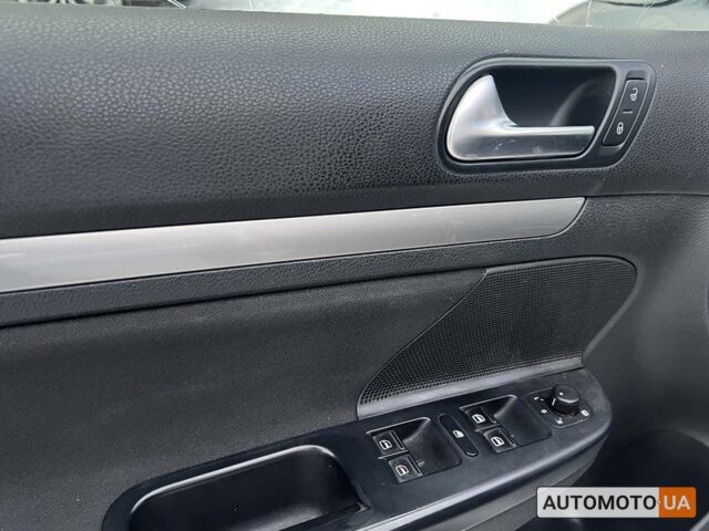 Сірий Фольксваген Гольф, об'ємом двигуна 1.6 л та пробігом 271 тис. км за 7400 $, фото 13 на Automoto.ua