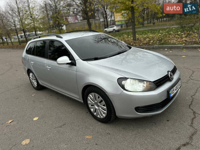 Серый Фольксваген Гольф, объемом двигателя 1.6 л и пробегом 230 тыс. км за 7300 $, фото 9 на Automoto.ua