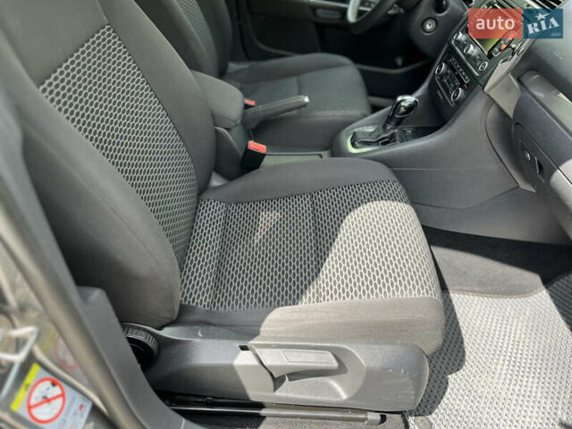 Сірий Фольксваген Гольф, об'ємом двигуна 1.6 л та пробігом 307 тис. км за 8700 $, фото 44 на Automoto.ua