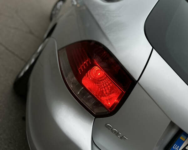 Серый Фольксваген Гольф, объемом двигателя 1.6 л и пробегом 230 тыс. км за 7300 $, фото 29 на Automoto.ua