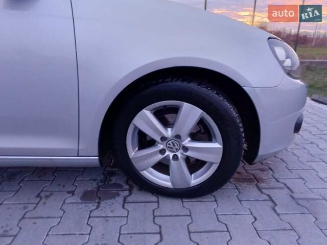 Серый Фольксваген Гольф, объемом двигателя 1.6 л и пробегом 180 тыс. км за 8000 $, фото 1 на Automoto.ua