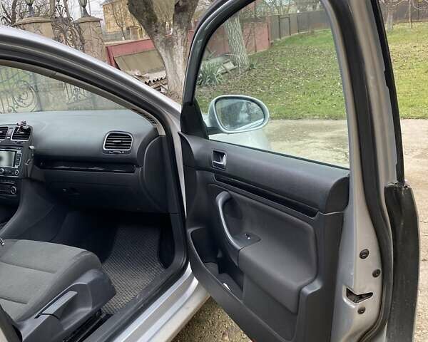 Сірий Фольксваген Гольф, об'ємом двигуна 1.6 л та пробігом 261 тис. км за 6500 $, фото 9 на Automoto.ua