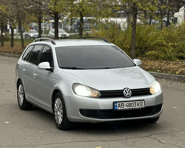 Серый Фольксваген Гольф, объемом двигателя 1.6 л и пробегом 230 тыс. км за 7300 $, фото 7 на Automoto.ua