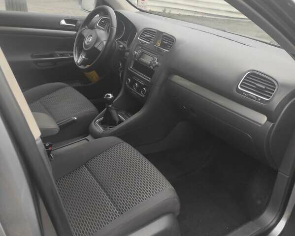 Серый Фольксваген Гольф, объемом двигателя 1.6 л и пробегом 300 тыс. км за 7499 $, фото 10 на Automoto.ua